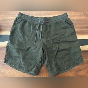 Women’s athleta size 16 olive green shorts